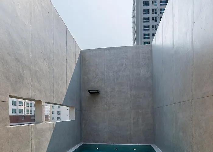 Гостевой дом Urban Egg Пусан